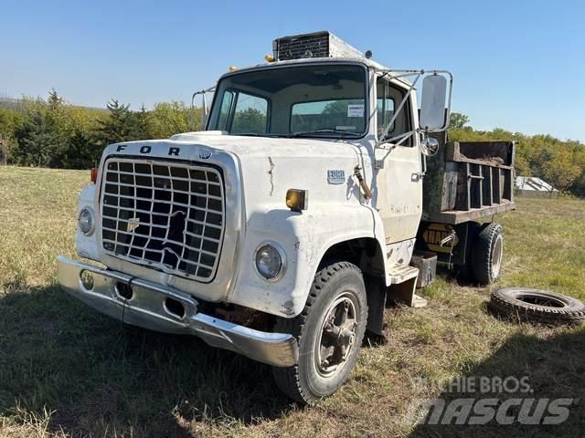 Ford F7000 Tippbil