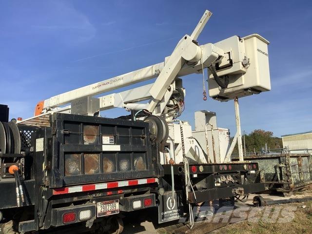 Ford F750 Bilmontert lift