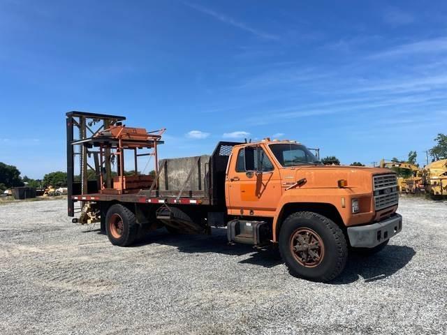 Ford F800 Kommunalt / generelt kjøretøy