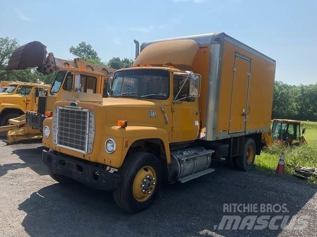 Ford L8000 Kommunalt / generelt kjøretøy
