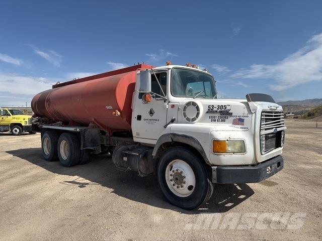 Ford L9000 Vanningsvogn for støvdemping