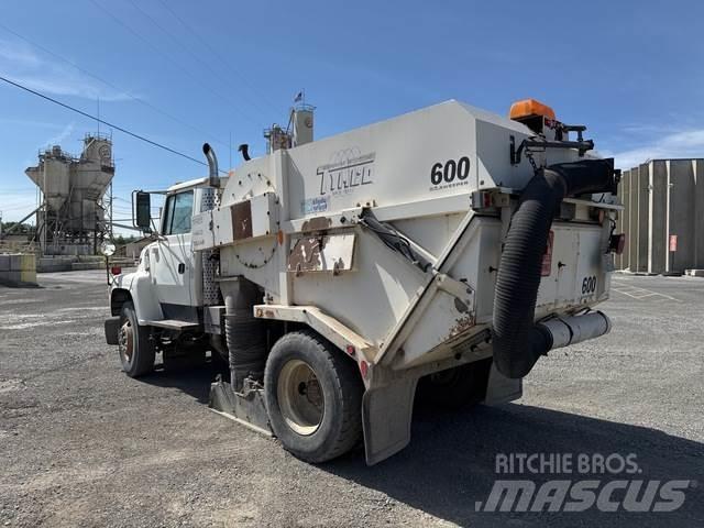 Ford LN7000 Feiebiler