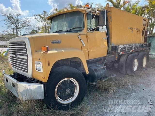 Ford LT8000 Vanningsvogn for støvdemping