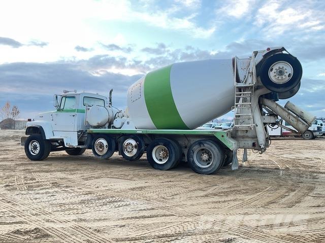 Ford LT9000 Andre lastebiler