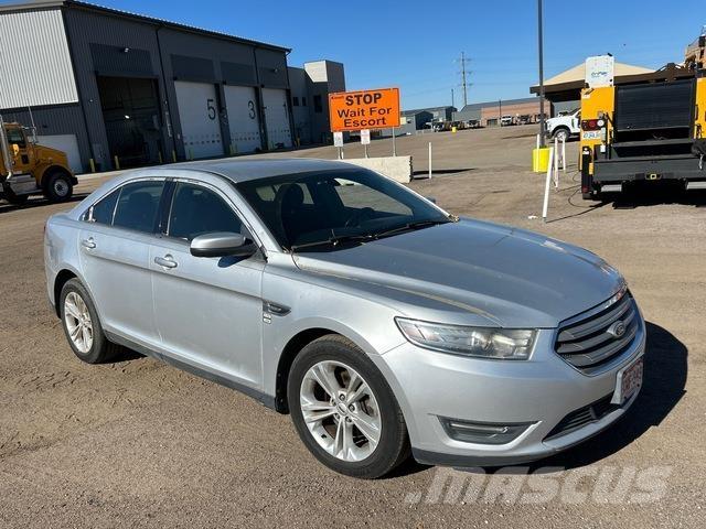 Ford Taurus Personbiler