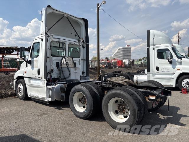 Freightliner  Trekkvogner