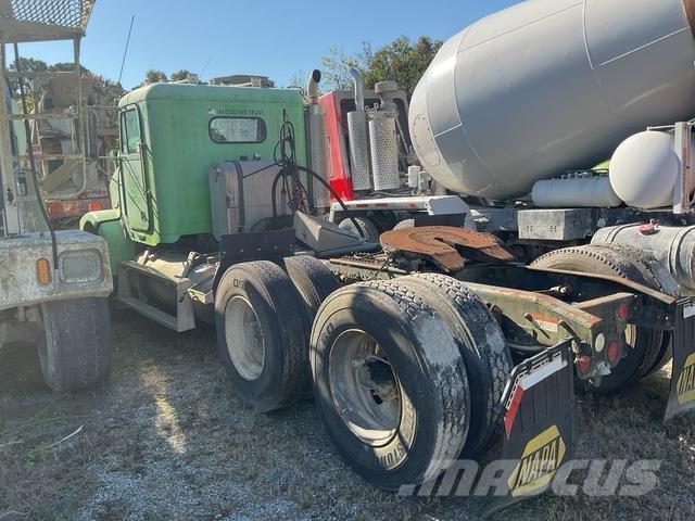 Freightliner  Trekkvogner