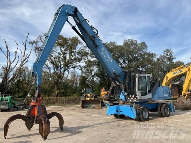 Fuchs MHL340 Gravemaskiner for avfallshåndtering