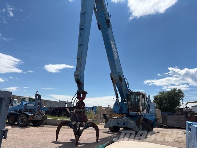 Fuchs MHL360 Gravemaskiner for avfallshåndtering