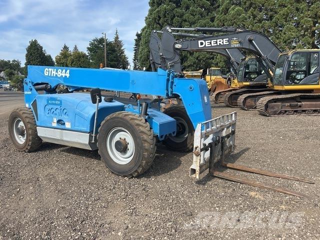 Genie GTH-844 Teleskoplastere