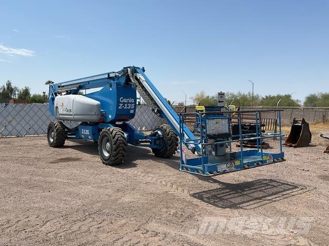 Genie Z-135 Leddede bomlifter