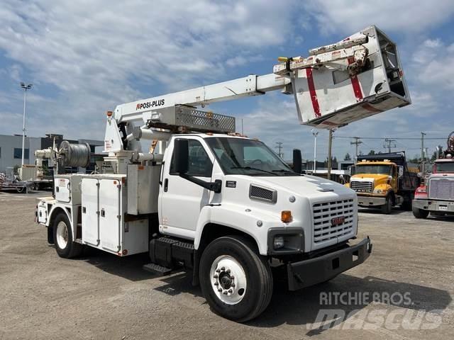 GMC C8500 Bilmontert lift