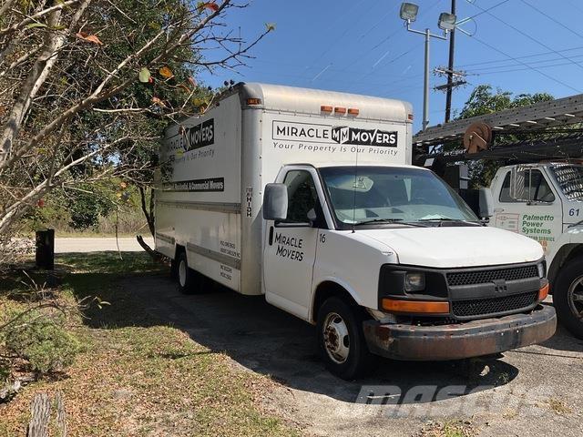 GMC Savana Skapbiler