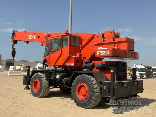 Grove RT530E Røff terreng kraner