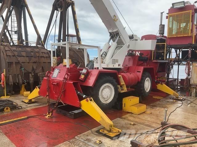 Grove RT58A Røff terreng kraner