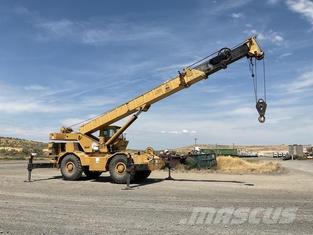 Grove RT625 Røff terreng kraner