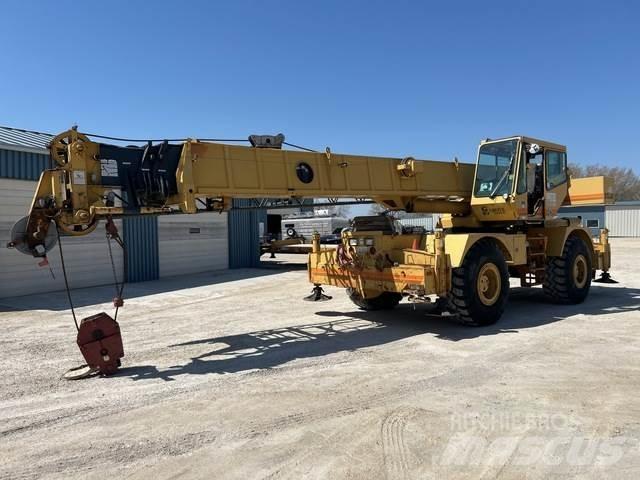 Grove RT640C Røff terreng kraner