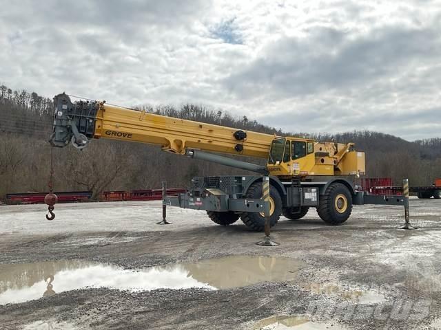 Grove RT890E Røff terreng kraner