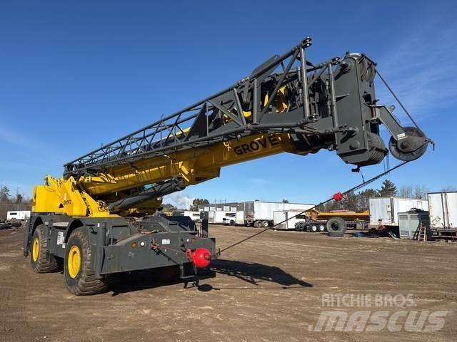 Grove RT890E Røff terreng kraner