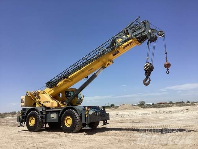 Grove RT890E Røff terreng kraner