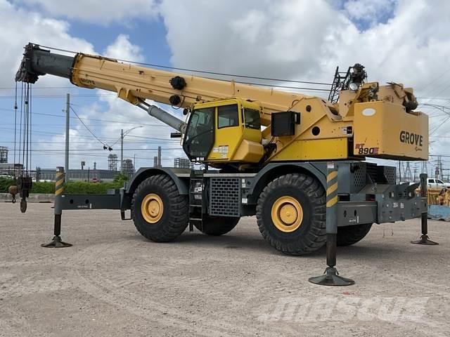 Grove RT890E Røff terreng kraner