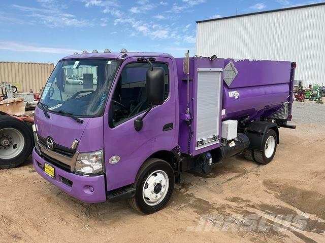 Hino 195 Tankbiler