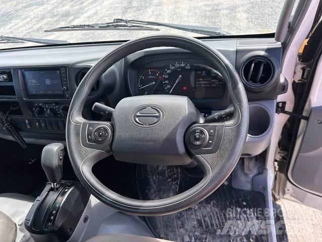 Hino 300 Planbiler