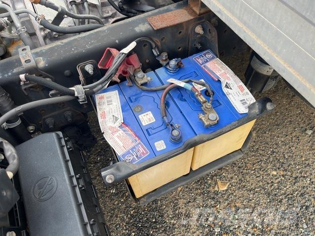 Hino 300 721 Skapbiler