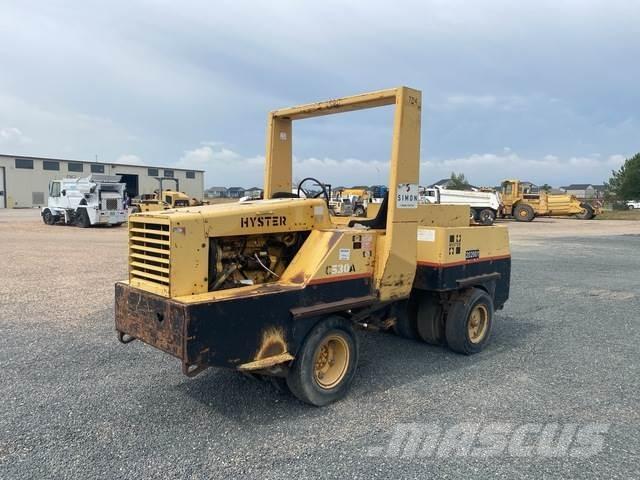 Hyster 530A Gummihjulsvalser