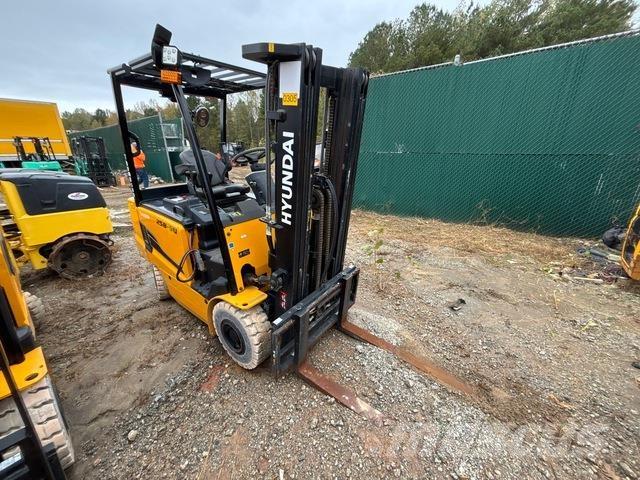 Hyundai 25B-9U Elektriske trucker