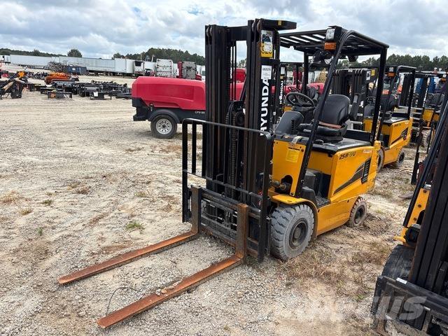 Hyundai 25B-9U Elektriske trucker