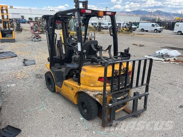 Hyundai 25L-9A Gaffeltrucker - Annet