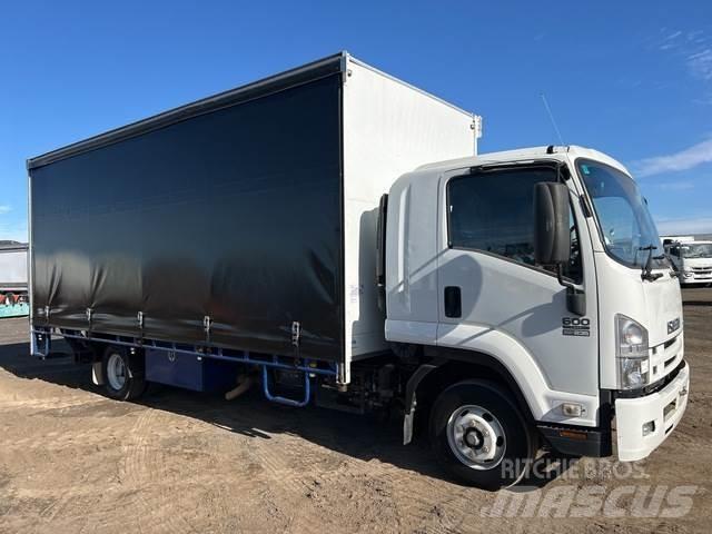 Isuzu FRR 600 Kapellbil