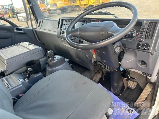 Isuzu FRR600 Bilmontert lift