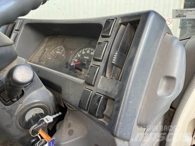 Isuzu NNR 200 Planbiler