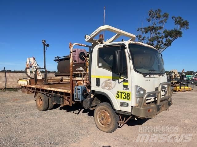 Isuzu NPS 300 Planbiler