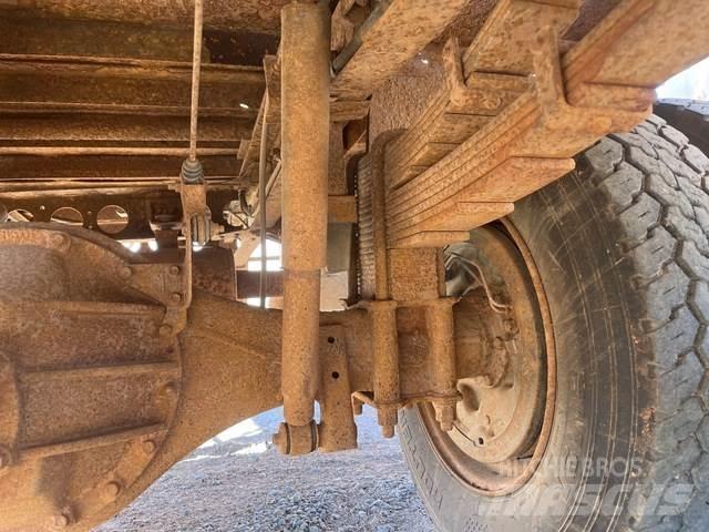 Isuzu NPS 300 Planbiler