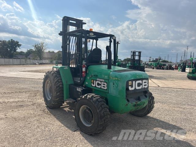 JCB 930 Terrenggående gaffeltruck
