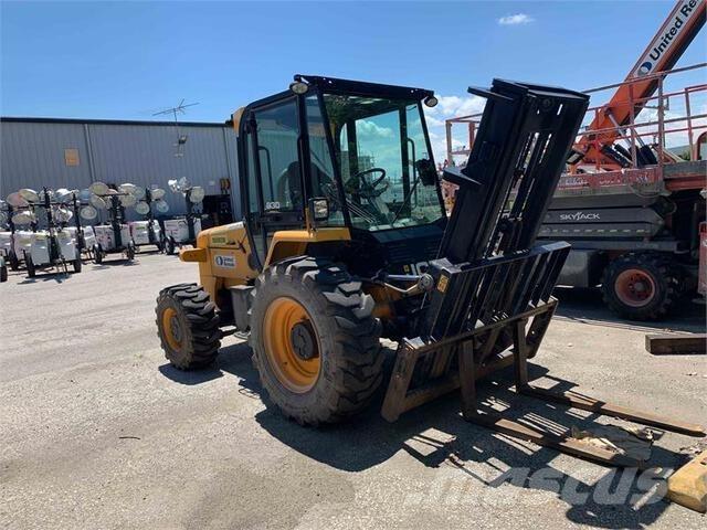 JCB 930-4 Terrenggående gaffeltruck