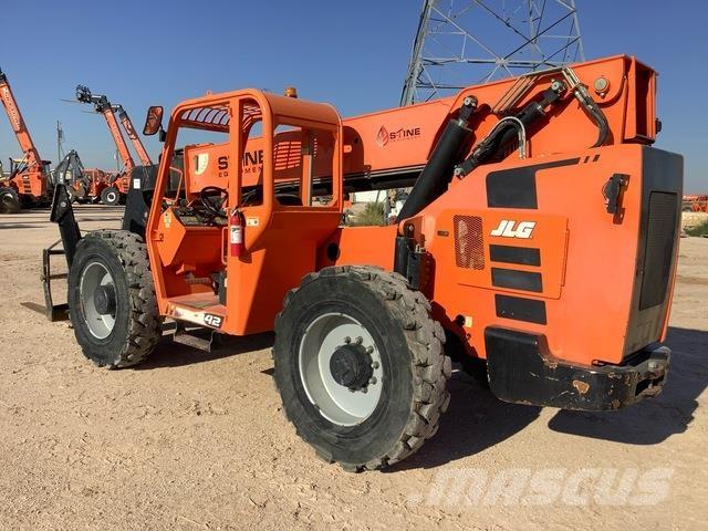 JLG 10042 Teleskoplastere