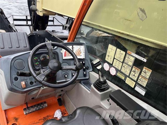 JLG 1055 Teleskoplastere