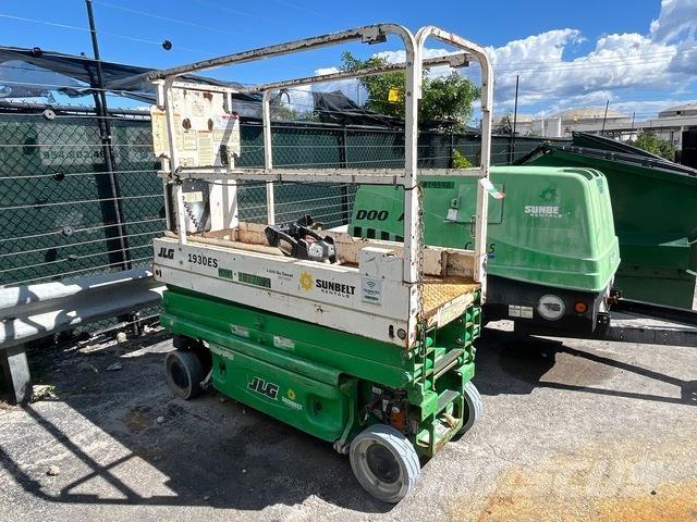 JLG 1930ES Sakselifter