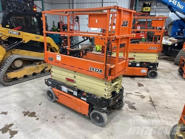 JLG 1932R Sakselifter