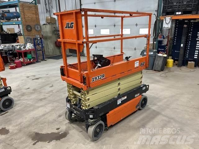 JLG 1932R Sakselifter