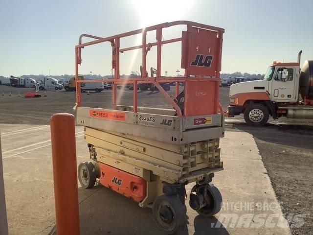 JLG 2030ES Sakselifter