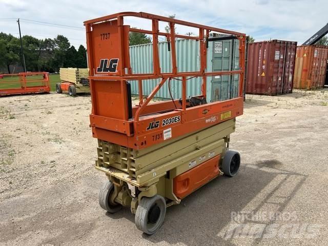 JLG 2030ES Sakselifter
