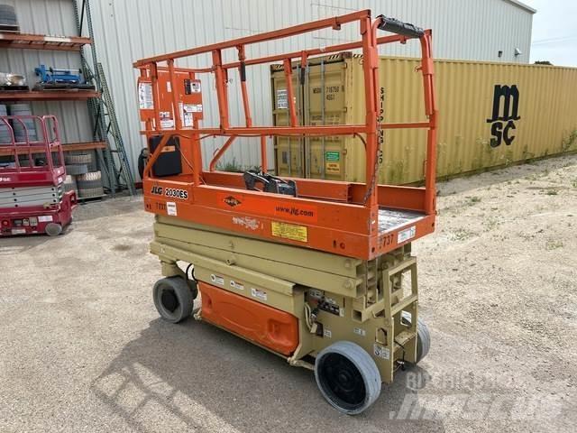 JLG 2030ES Sakselifter