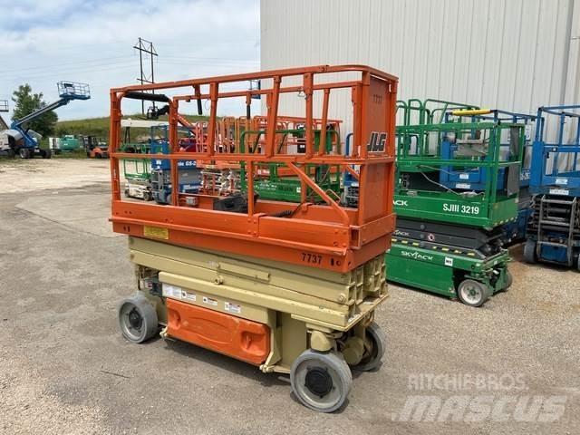 JLG 2030ES Sakselifter