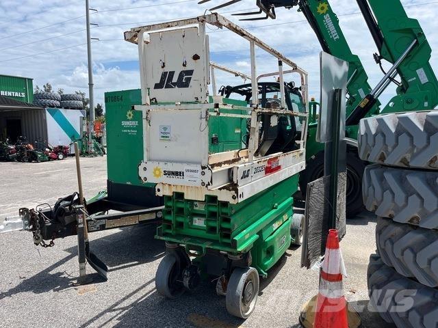 JLG 2032ES Sakselifter