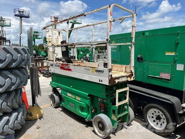 JLG 2032ES Sakselifter